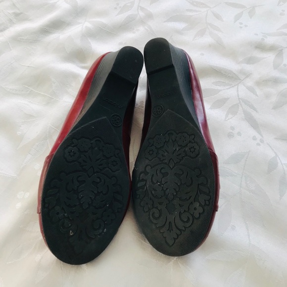 Xhileration Red Wedges - Picture 3 of 3